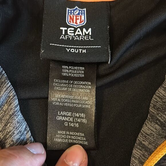 NWOT BOYS STEELERS FOOTBALL QUARTER ZIP SIZE LARGE PERFECT CONDITION - Picture 6 of 6